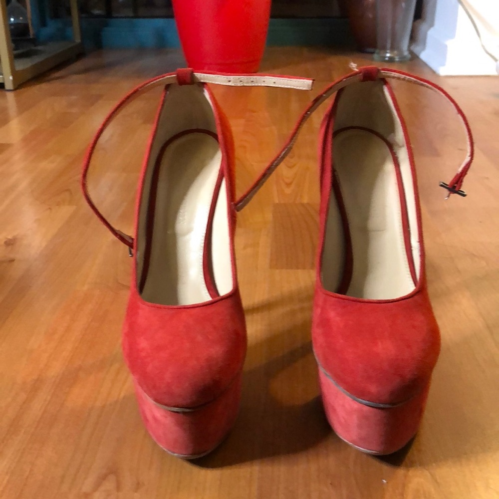 Olcay Gulsen Mary Jane platform pumps